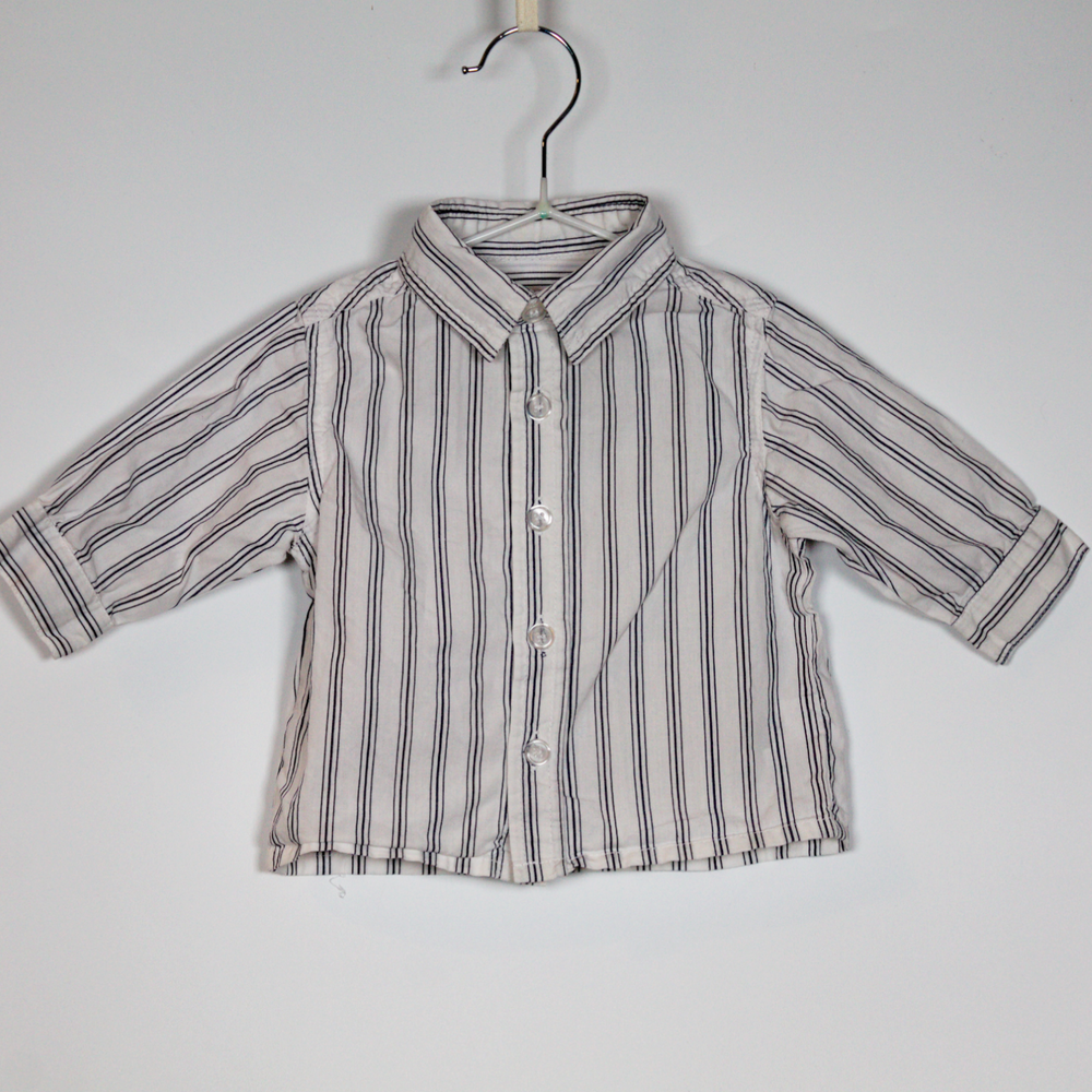 Newborn
Vertical Stripe Shirt