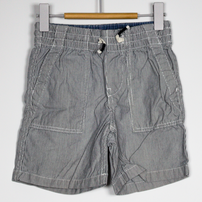 3Y
Navy/White Shorts