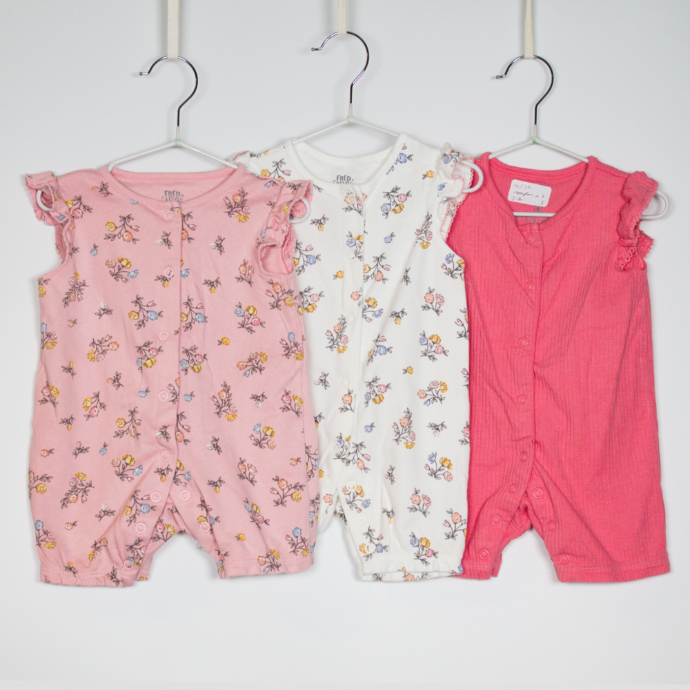 3-6M
3 x Rompers