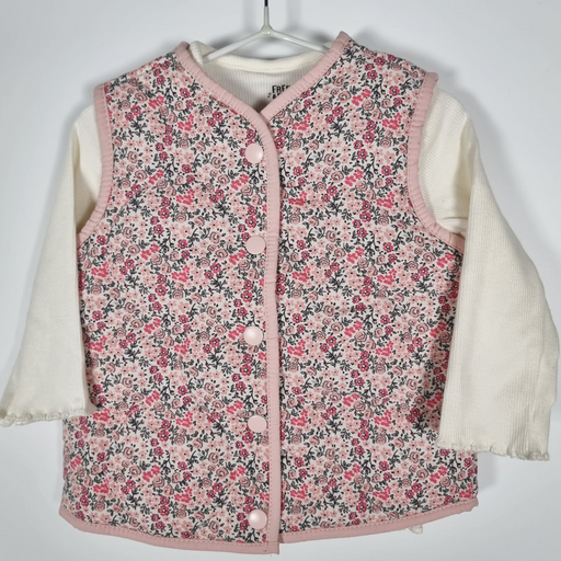 3-6M
Gilet & Long Sleeve Top