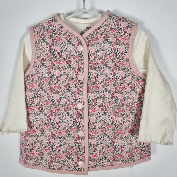 3-6M
Gilet & Long Sleeve Top