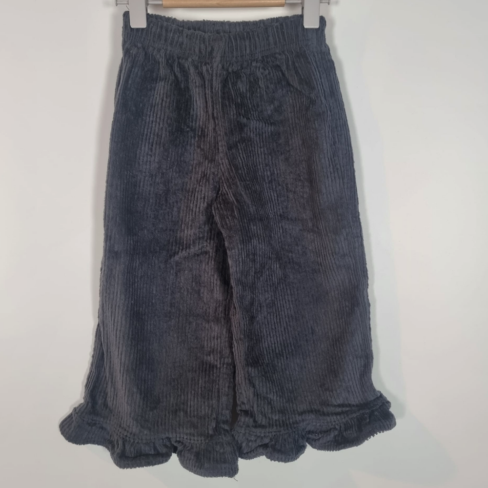 18-23M
Grey Corduroy Pants