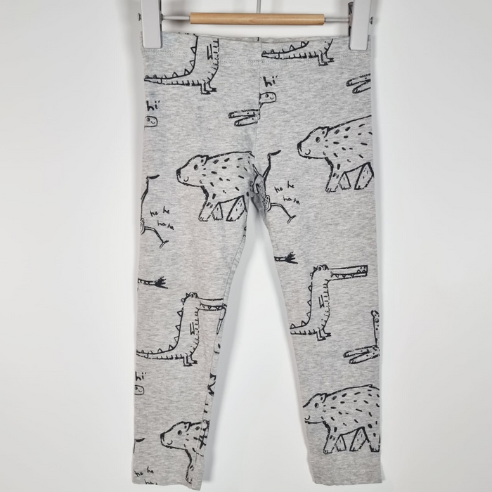 2-3Y
3 x Leggings