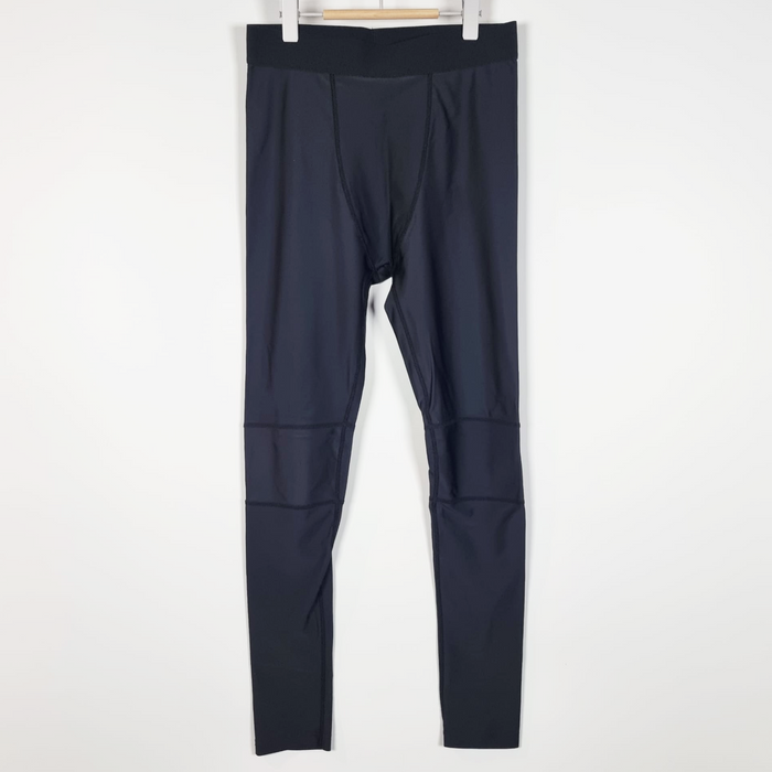 26" (11-12Y)
Base Layer Leggings