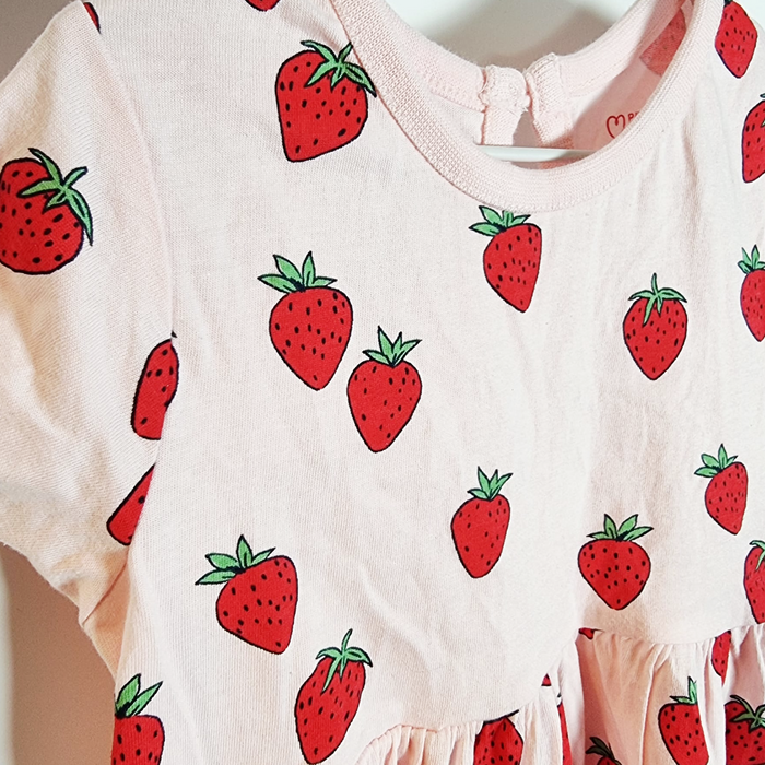 18-24M
Strawberries Dress