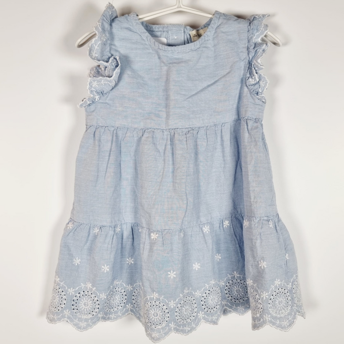 12-18M
Pretty Eyelet Dress
