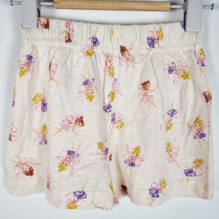 12-18M
Bundle of 3 Shorts