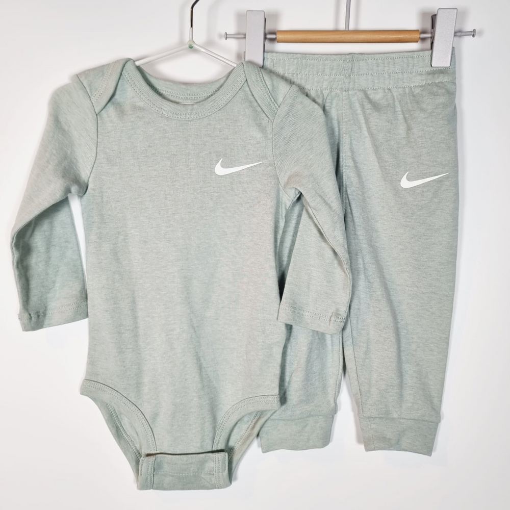 9M
Nike Set