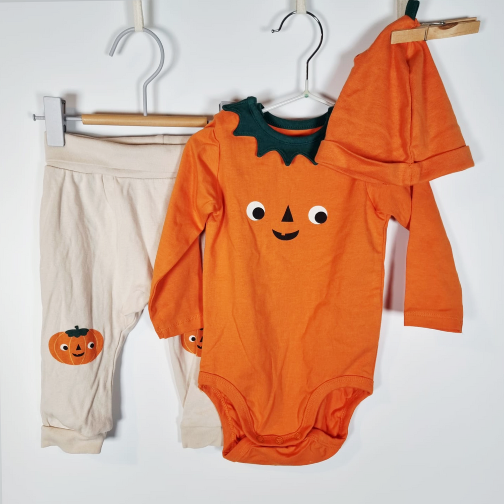 6-9M
Pumpkin Set