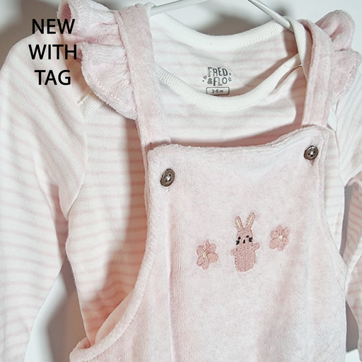 3-6M
Flower Bunny Dungaree Set