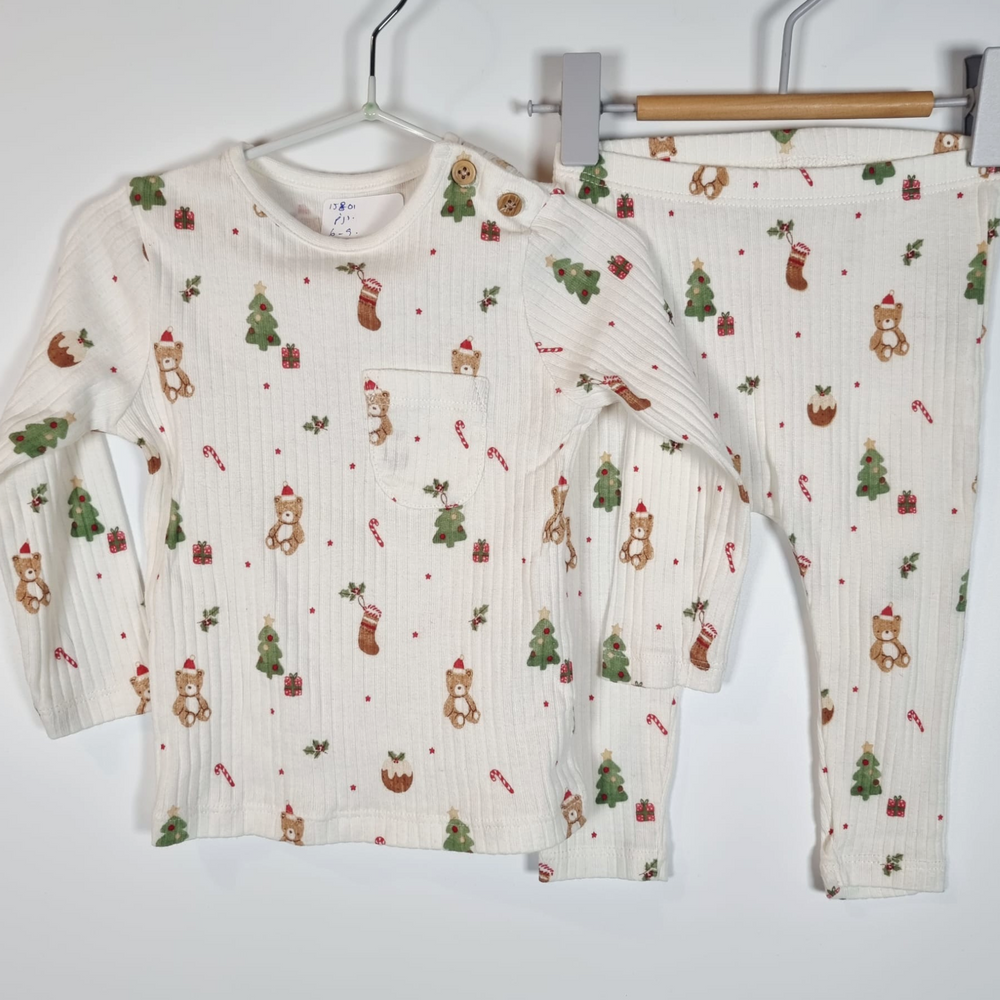 6-9M
Ribbed Xmas PJs