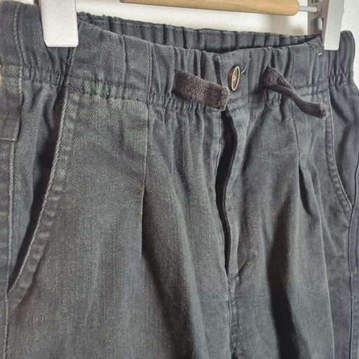 8-9Y
Grey Pants