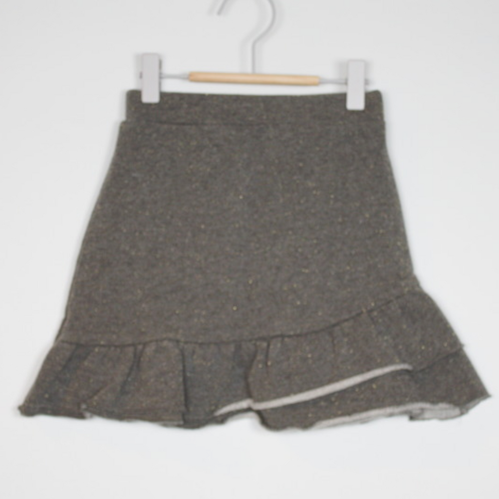 6-7Y
Grey Ruffle Skirt
