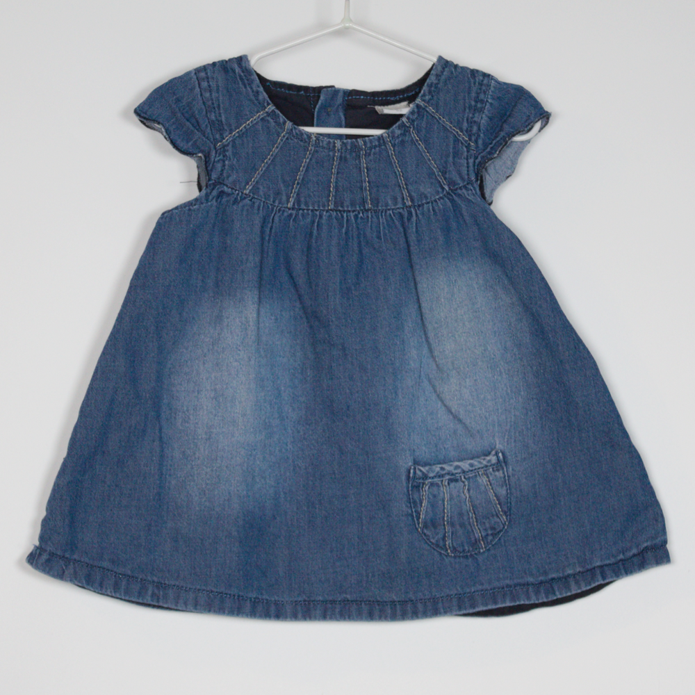 2-4M
Scallop Sleeve Dress