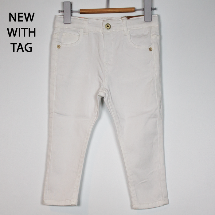 12-18M
Slim White Jeans