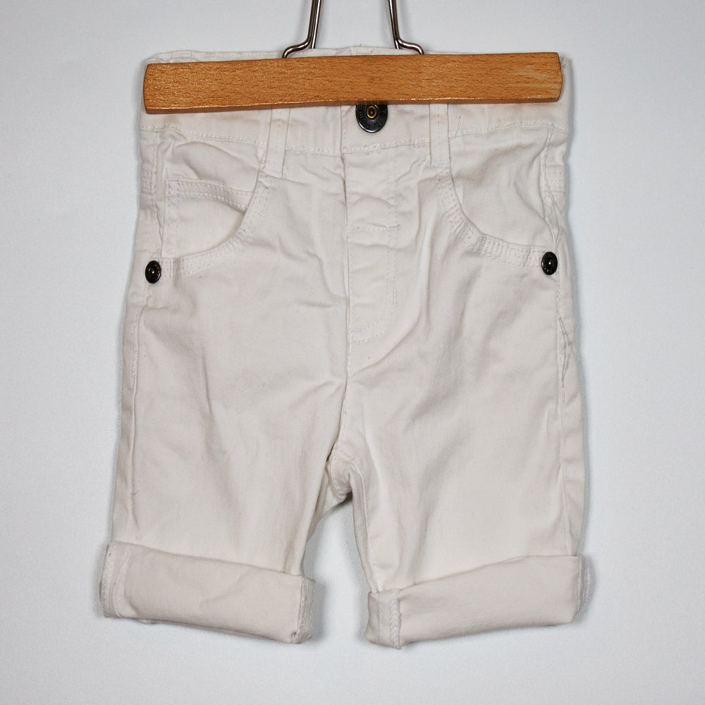 06-09M White Shorts